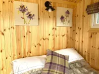 Woodhead Shepherds Hut - Sleeps 2 - Parking - ห้องครัว