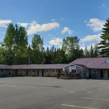 Scoodic Motel Отели в г. Шарлотт