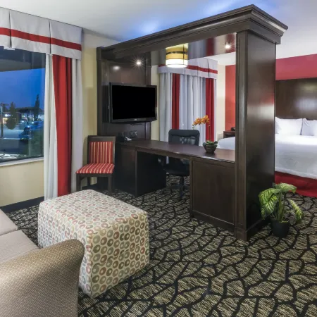 Hampton Inn & Suites Salt Lake City/University-Foothill Dr. Отели рядом с достопримечательностью «Сад Red Butte»