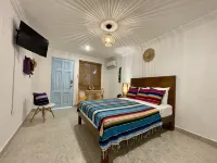 Hotel Villas Colibrí Suites & Bungalows Hotels near Chen Tuk Park