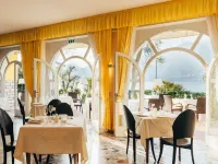 Hotel Orione - Lake Front Hotel ブレンゾーネ・スル・ガルダのホテル