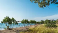 Delfinia Hotel & Bungalows - Strand