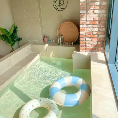 Poolvilla Gaon
