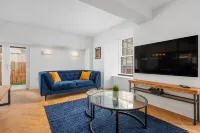 312 Reids Corner - by StayDunfermline
