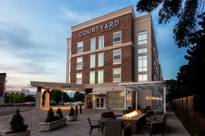 Courtyard Rochester Downtown Các khách sạn ở Rochester