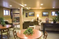 GetAways at Olympic Village Inn