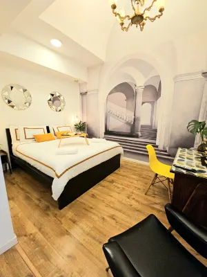 Daily Napoli - Lungomare Hotel in zona Villa di Licinio Lucullo