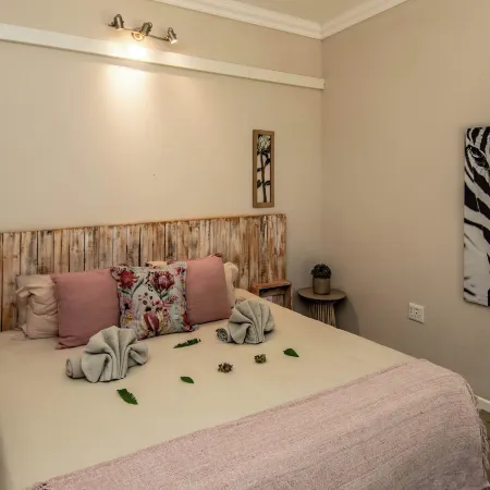 Thornhill Safari Lodge