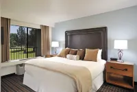 The Lodge at Eagle Crest Các khách sạn ở Redmond