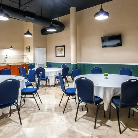 Courtyard Key Largo