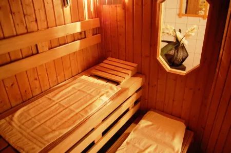 City-Hotel am Wasserturm Halle Отели рядом с достопримечательностью «Marktkirche Unser Lieben Frauen»