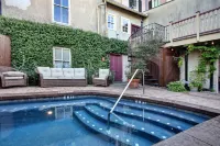 McMillan Inn - Pool