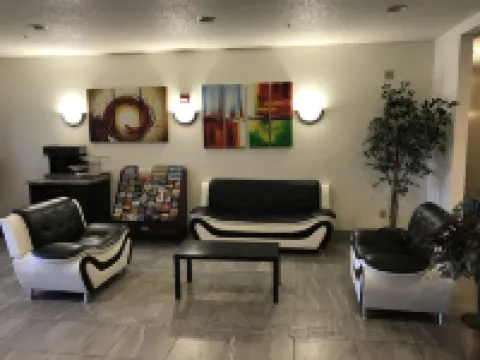 Sandalwood Studios & Suites Hotels in Shakopee