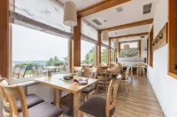 Augustusberg Hotel & Restaurant Hotels in Sachsische Schweiz-Osterzgebirge