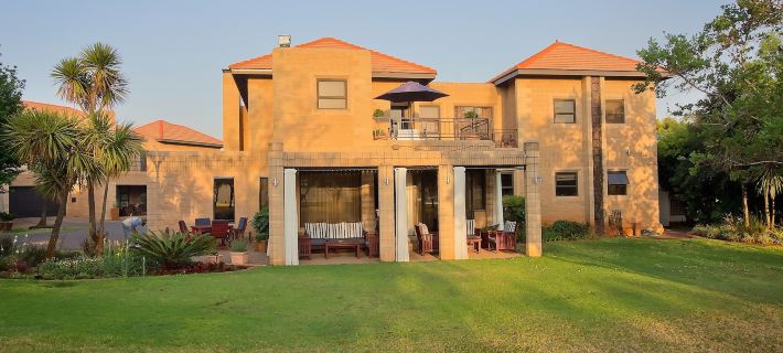Centurion Golf Suites Boca Walk Hotels in Tshwane