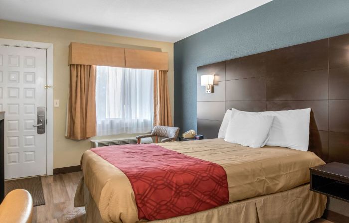 Econo Lodge Freeport - Brunswick Area