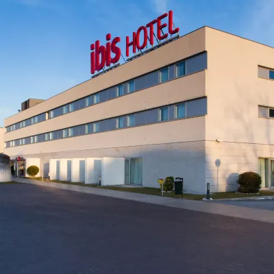 Ibis Porto São João Hotels near Paranhos