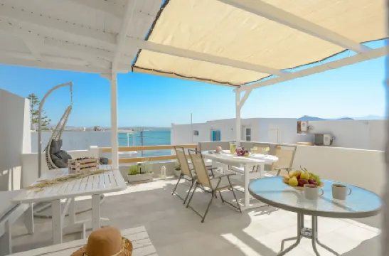 Panormos Hotel and Studios