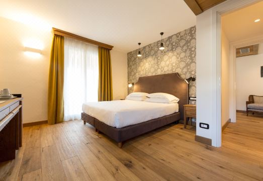 호텔 두카 다오스타 썸네일