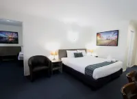 Sugar Country Motor Inn