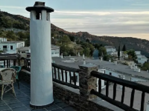 Hostal Ruta de las Nieves Hotels in Capileira