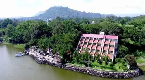 Lewi Resort and Spa