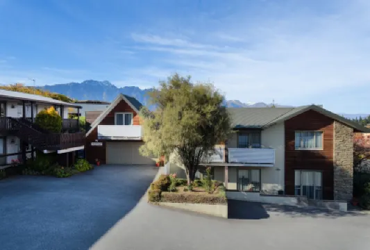 Queenstown Motel Apartments Hotels near Alpine Aqualand