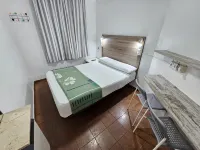 Casa de Huéspedes Almansa Отели рядом с достопримечательностью «Небоскреб банка Бильбао»