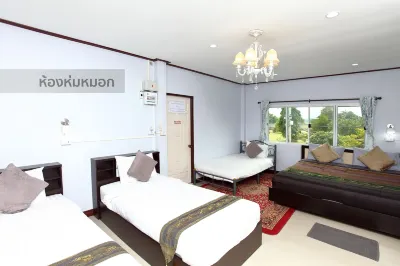 Hueanwaddkhian Resort Hotels near Si Nan National Park