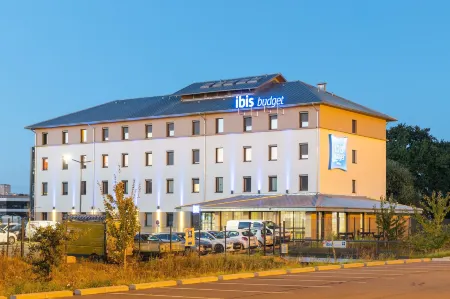 Ibis Budget Rennes Route de Lorient Отели в г. Ле Рё