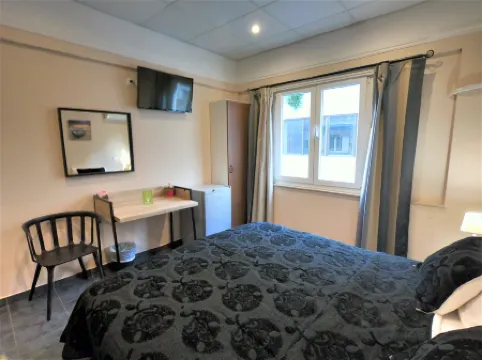 Achillion Hotel Piraeus