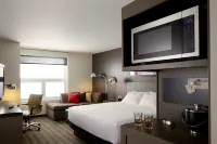 Hyatt House Portland/Downtown