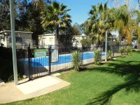Narrabri Motel and Caravan Park - Pools