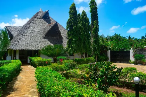 Villa Dora and Holly Hotel a Galu