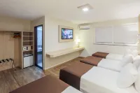 Luz Hotel by Castelo Itaipava Отели в г. Санта-Терезинья-ди-Итайпу