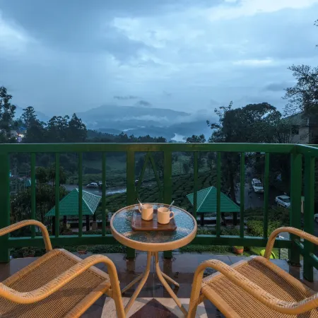 Club Mahindra Lake View Munnar