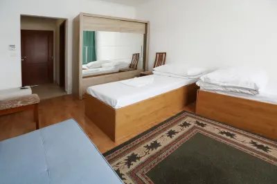 Hotel Nostalgia