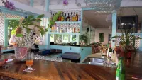 Oualie Beach Resort - bar