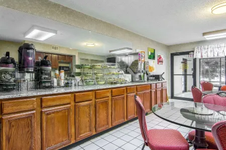 Quality Inn Отели рядом с достопримечательностью «Braselton Town Green»