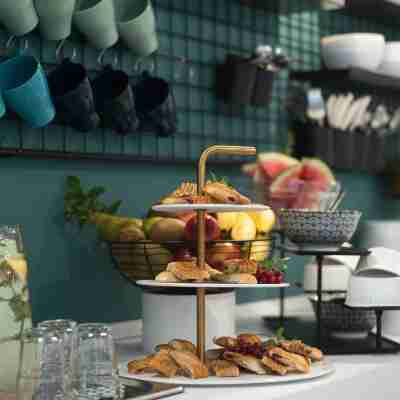 Hotel Civitas Dining/Meeting Rooms