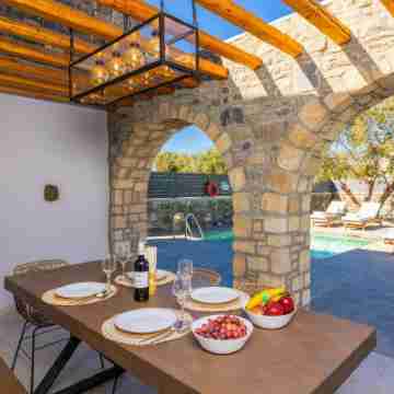 La Casa di Pietre 1 Dining/Meeting Rooms