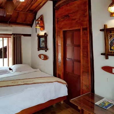Highway 20 Homestay Hotels near Paradise Cave