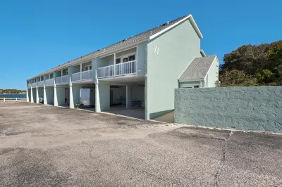 Sand Dollar W-103 Hotels near The International Boutique & Gift Shop