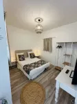 The white house Hotels in Mombrier