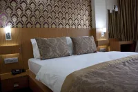 Istanbul Central Hotel - ที่มีบาร์