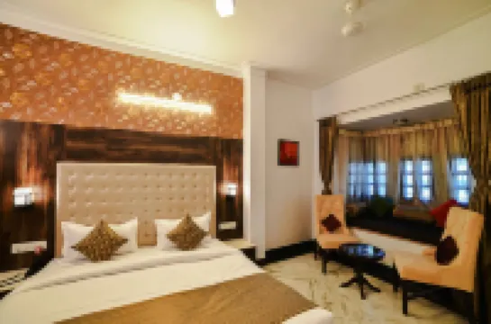 Hotel Castle Inn Hotels near Amrakh Mahadev