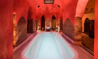 Arteaga Hostal & Baños Arabes Elvira