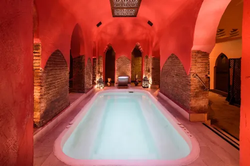 Arteaga Hostal & Baños Arabes Elvira - vasca da bagno