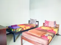 Colorbox House Hotels in Mayangan