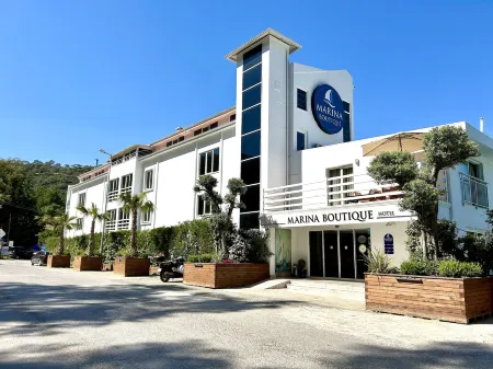 Marina Boutique Hotel